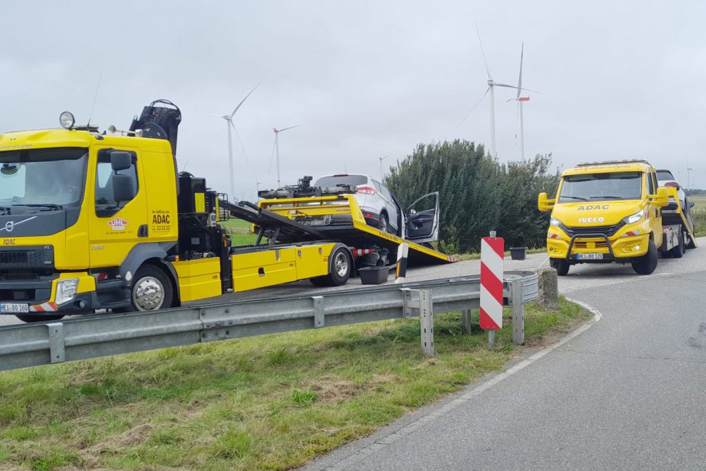 Abschleppdienst im Duo